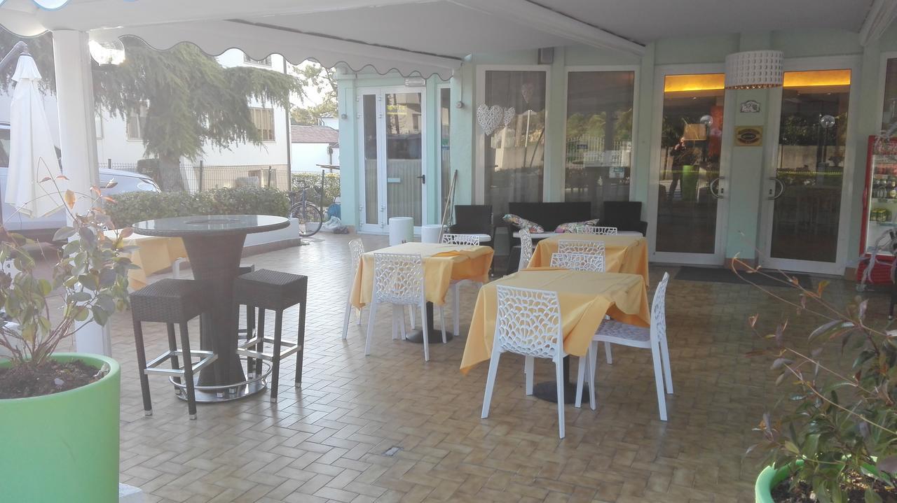 Hotel Irene Λινιάνο Σαμπιαντόρο Εξωτερικό φωτογραφία