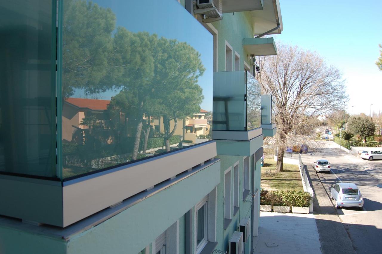 Hotel Irene Λινιάνο Σαμπιαντόρο Εξωτερικό φωτογραφία